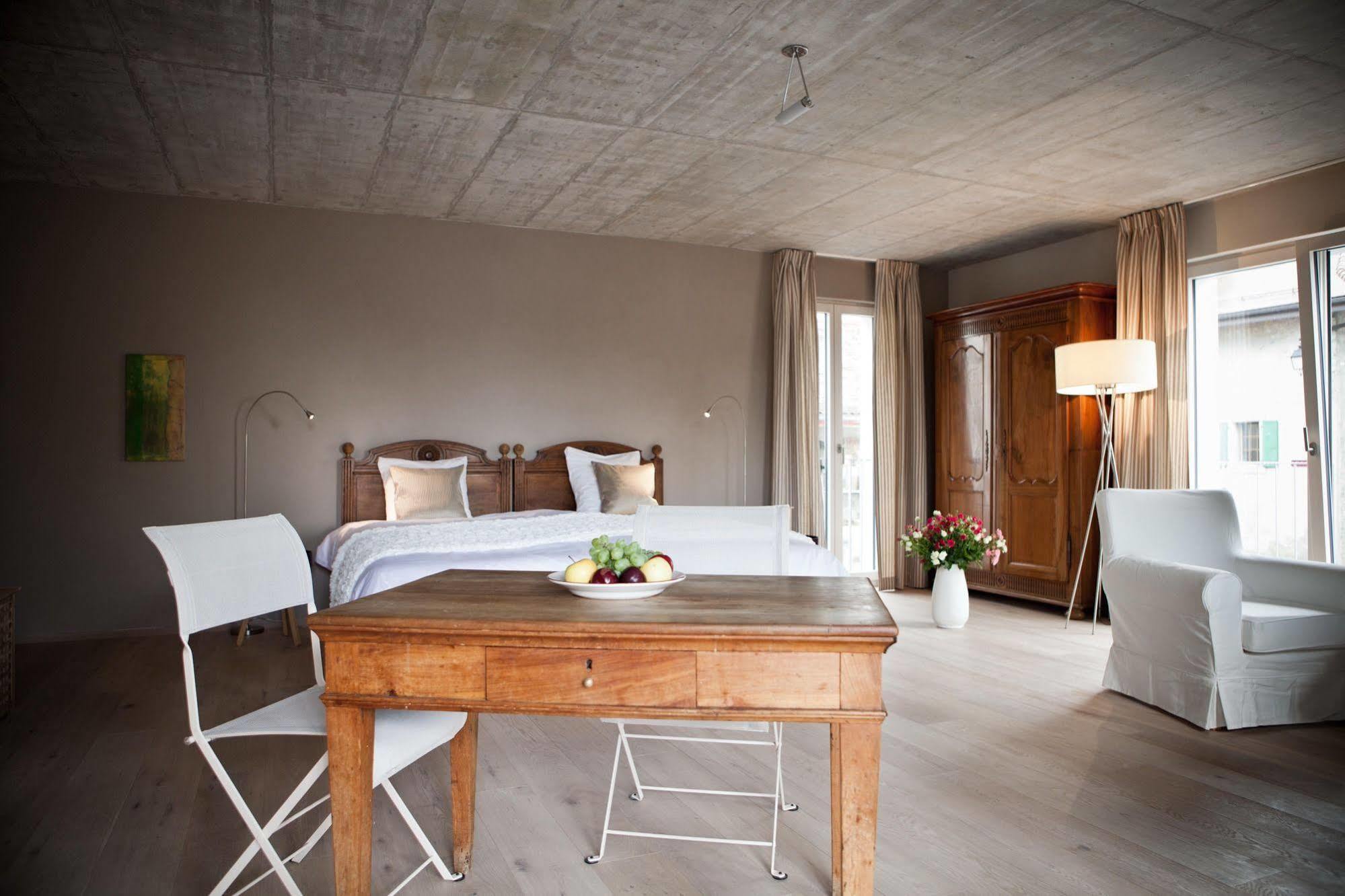 Le Coq Chantant Studios D'Hotes & Boutique Hotel St-Livres Saint-Livres Eksteriør billede