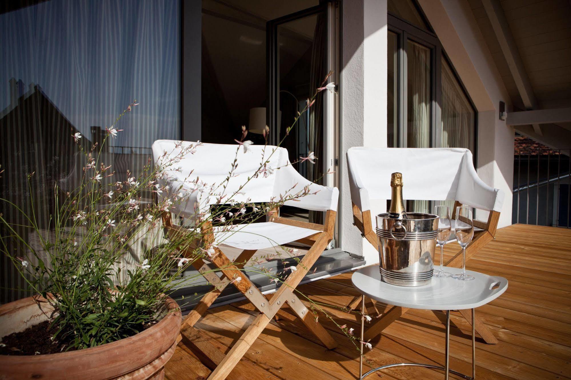 Le Coq Chantant Studios D'Hotes & Boutique Hotel St-Livres Saint-Livres Eksteriør billede